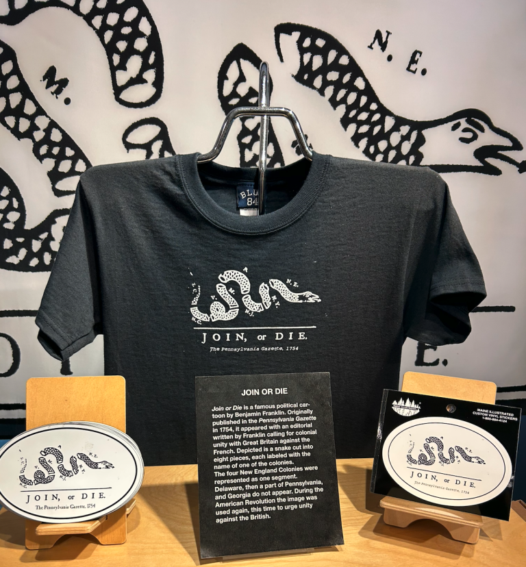 Join or Die T-shirt on display in the Franklin Museum Philadelphia