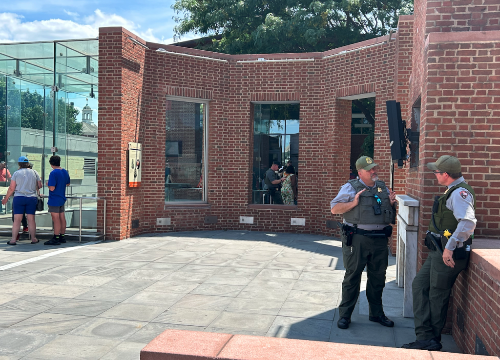 Fed Park Police guarding President's House Exhibit in Philadelphia